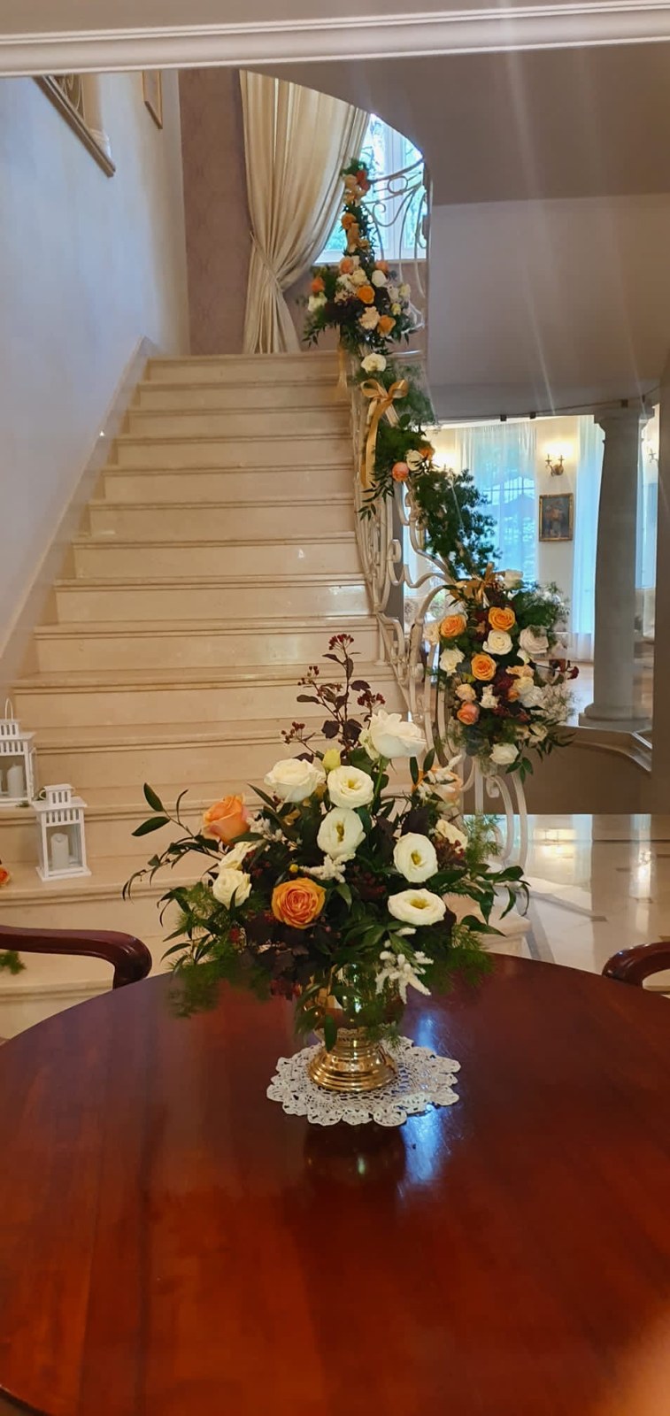 Floral decorations on the residence staircase